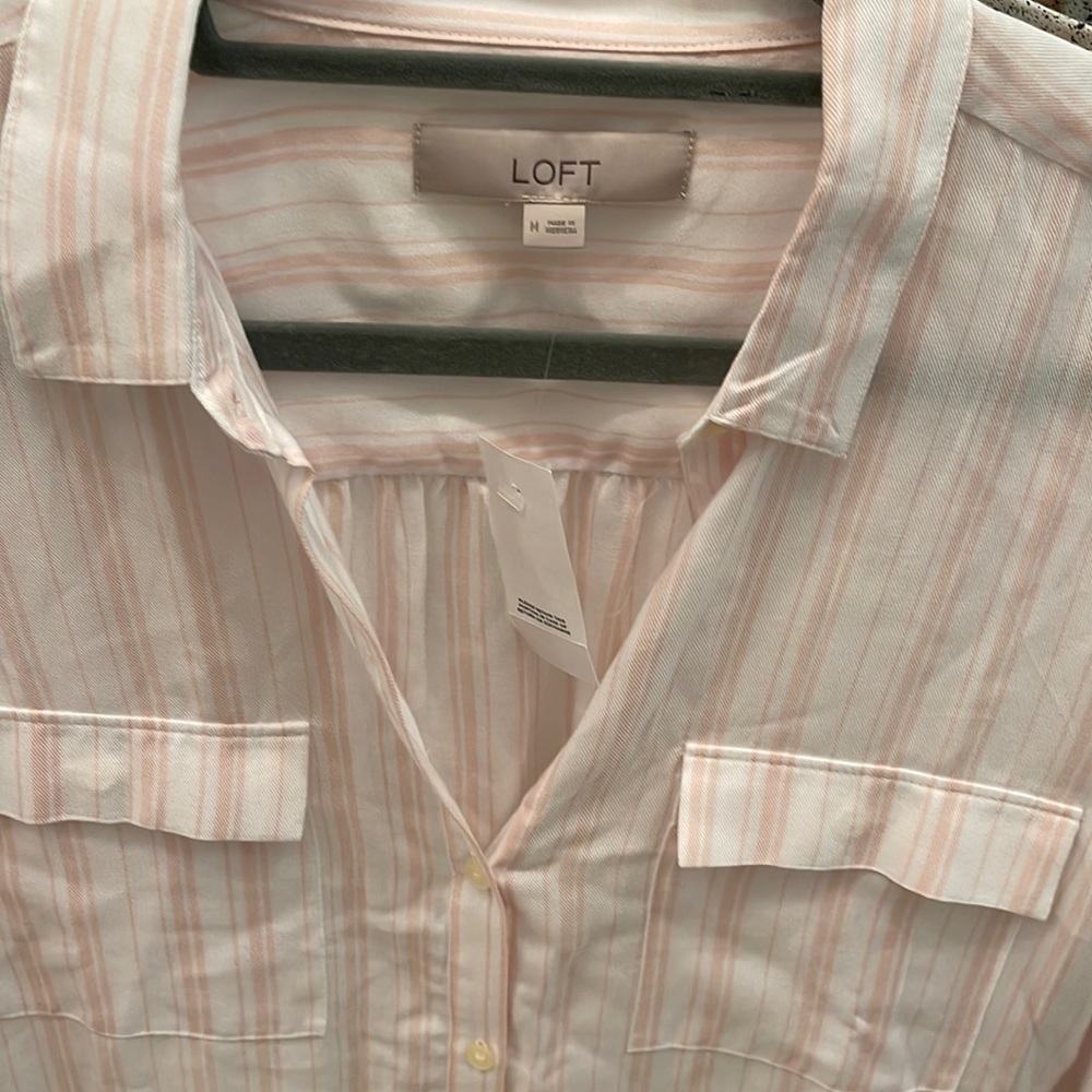LOFT M NEW Button-Down Collared Shirt NWT